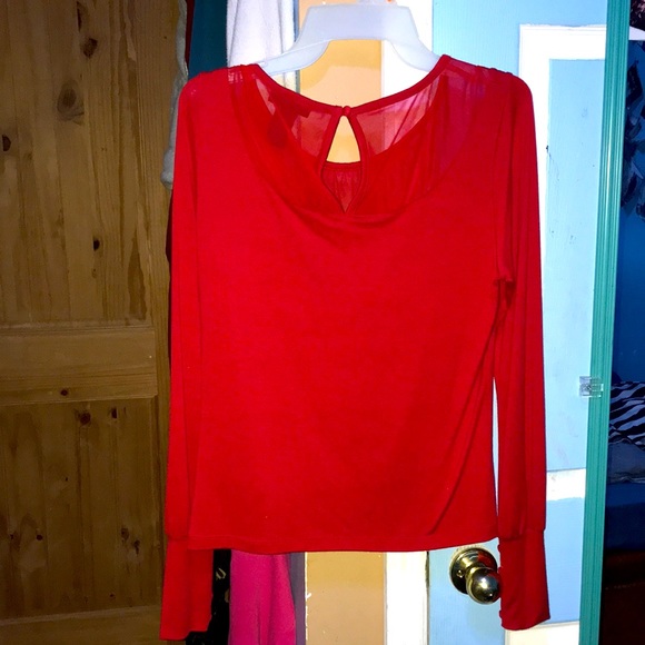 Red top - Picture 2 of 2